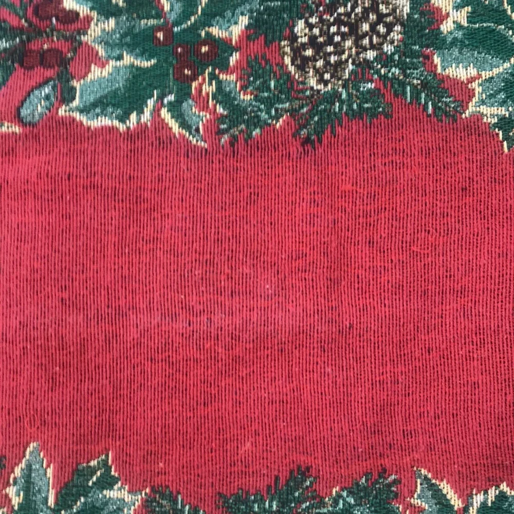 Holly & Acorn Mat